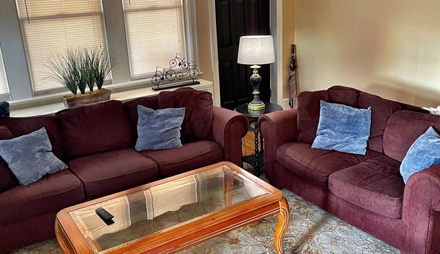 McDaniel’s Corner charming 1-bedroom with WiFi, AC in gorgeous Wilmington