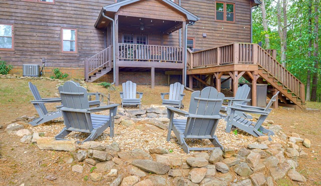 McDonough Escape w/Private Hot Tub & Game Room!