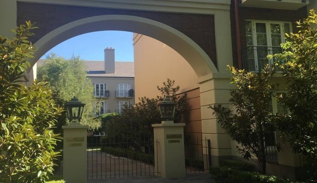 MCG, Rod Laver, Walk to City