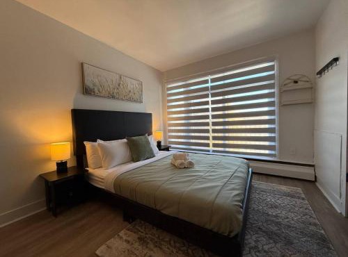 McGill Les Petits Studios, Downtown & Nightlife