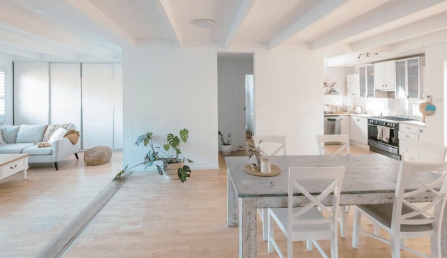 McGrath welcome's you to Tabourie Beach Shack