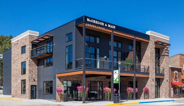 McGregor and Main Luxury Lofts