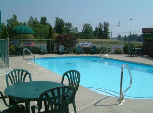 McIntosh Country Inn & Conference Centre