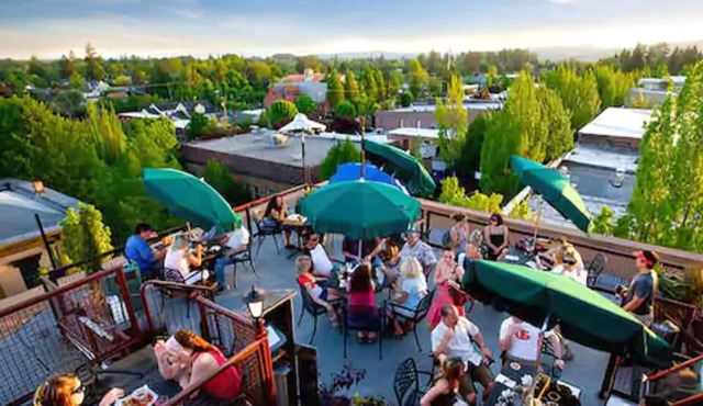 McMenamins Hotel Oregon