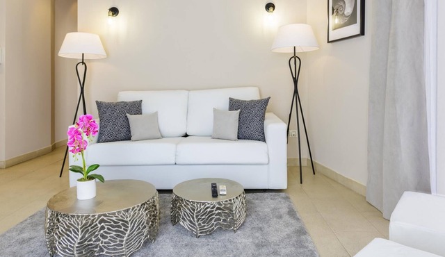 MD Balmes Street 4 City Center