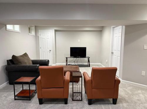 MD- Great location comfy private