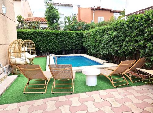 MD Villa con piscina en Mareny Beach