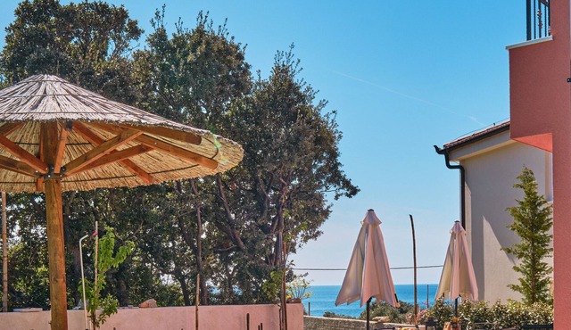 MEACres Sun -secluded pool villa 150 meters from beach