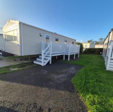 Meadow Banks Combe Haven