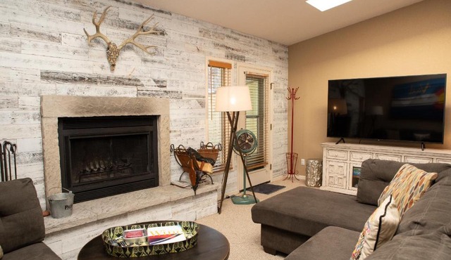 Meadow Creek Condominiums