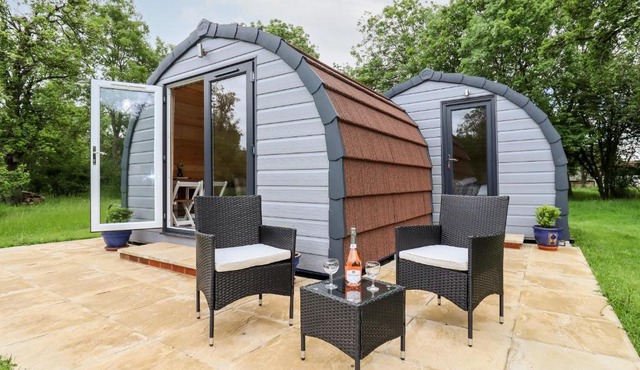 Meadow Lodge Berrys Place Farm