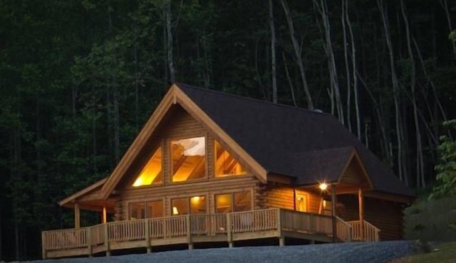 Meadow View Cabin, a deluxe log home near Lexington VA.