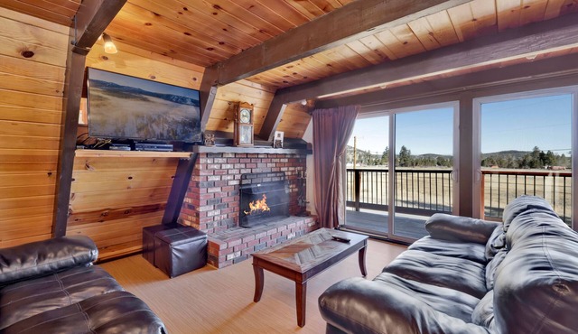 Meadow View Chalet- Ultra Serene Shay Meadow Location