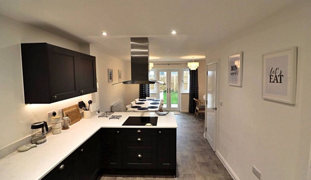 Meadow View, Elm Park