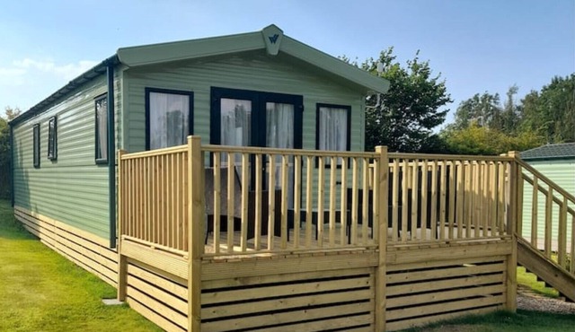 Meadow View holiday home with amazing views