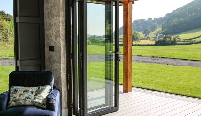 MEADOW VIEW, luxury holiday cottage, with hot tub in Meifod, Powys