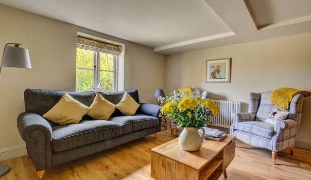 Meadow View - Three Bedroom House, Sleeps 6