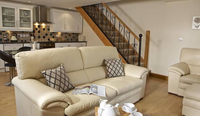 MEADOW VIEW, with a garden in Modbury