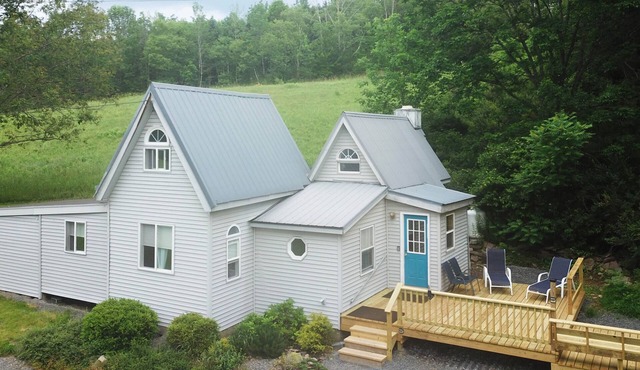 Meadowlark, a delightful and unique Catskill Mountain Cottage. Extraordinary