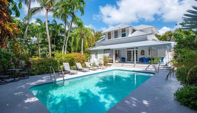 Meadows Manor | Elegant Oasis with Private Pool