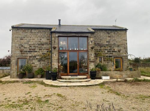 Meagill Corner Farm, barn with hot tub
