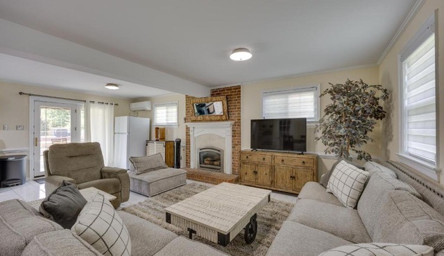 Mechanicsville Vacation Rental about 8 Mi to Richmond