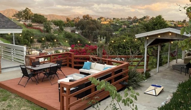 "Medallion" Modern City Estate 7bed/5bath AC + VIEW