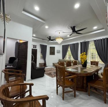 Medina Homestay Jelawat Spacious 3 Bedrooms