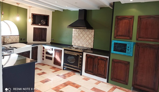 Mediterranean-style family cottage near Puy du Fou