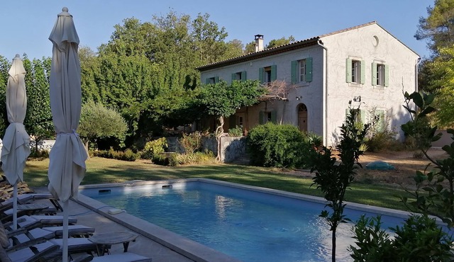 Mediterranean bastide in its green setting