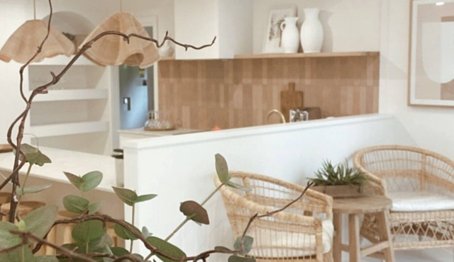 Mediterranean, coastal retreat in the heart of Toukley.