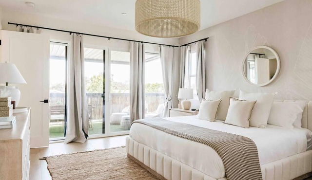 Mediterranean Modern Steps to Beach Dining w Spa