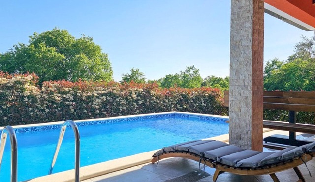 Mediterranean vacation home just 800 meters to the beach with private pool and dog-friendly