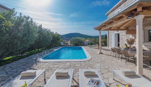 Mediterranean Villa Luna