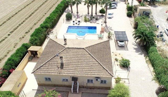 Mediterranean villa with private pool 20 minutes from the beaches of La Marina
