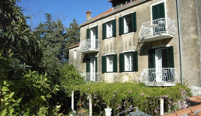 Mediterranean villa with large garden