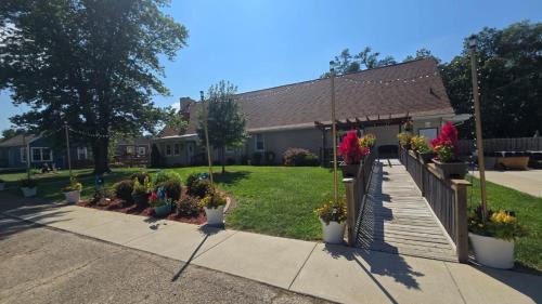 Medley Manor