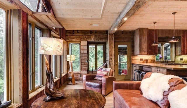 Meech Lake Lodge - Family Getaway