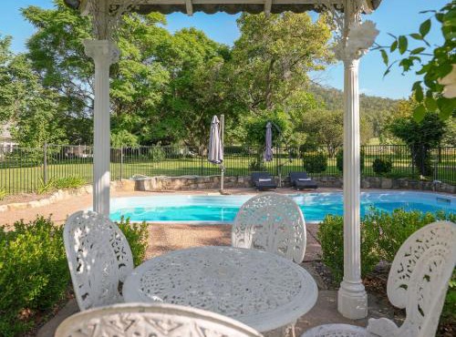 Meerea Country Estate adjoining Wollombi National Park