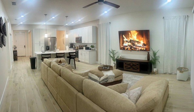 Meet. Play. Stay. Relax & Play in Orlando