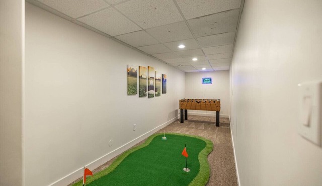 Meeting Place | Hot Tub, Theater Room, Mini Golf, Foosball