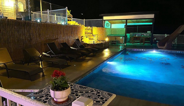 Mega-Villa:Sleeps 29-Private Pool & Hot Tub-Docks!