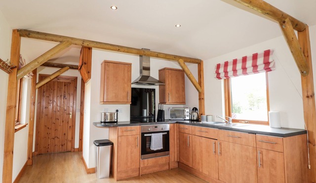 MEIKLE CONVAL, family friendly, character holiday cottage in Dufftown