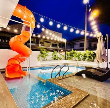 Melaka 1st Water Slide l Private Jaccuzi&Pool l 20Pax