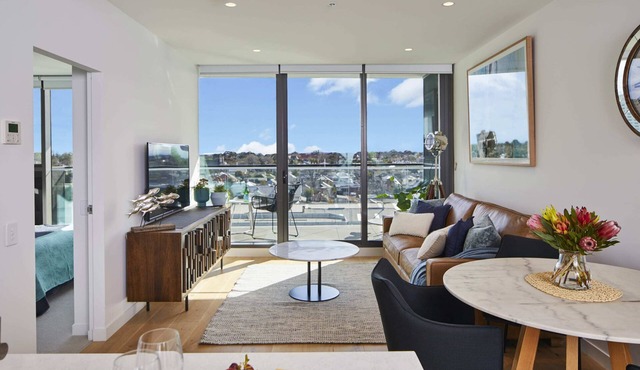 Melbourne Apt Resort Facilities Parking Optional