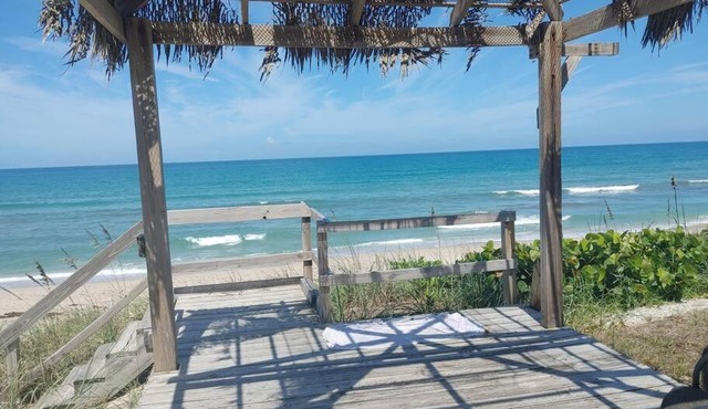 Melbourne Beach Ocean Front house on 1.2 acres
