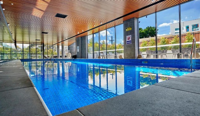 Melbourne Knox Central Apartment Hotel Official