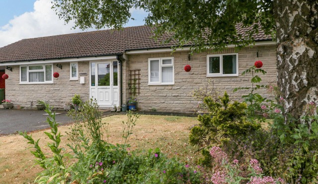 MELITA, pet friendly, with a garden in Curry Rivel