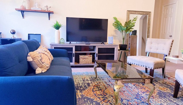 Mellow and cozy, your home away from home!