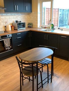 Melody cosy comfortable house in feenan high way